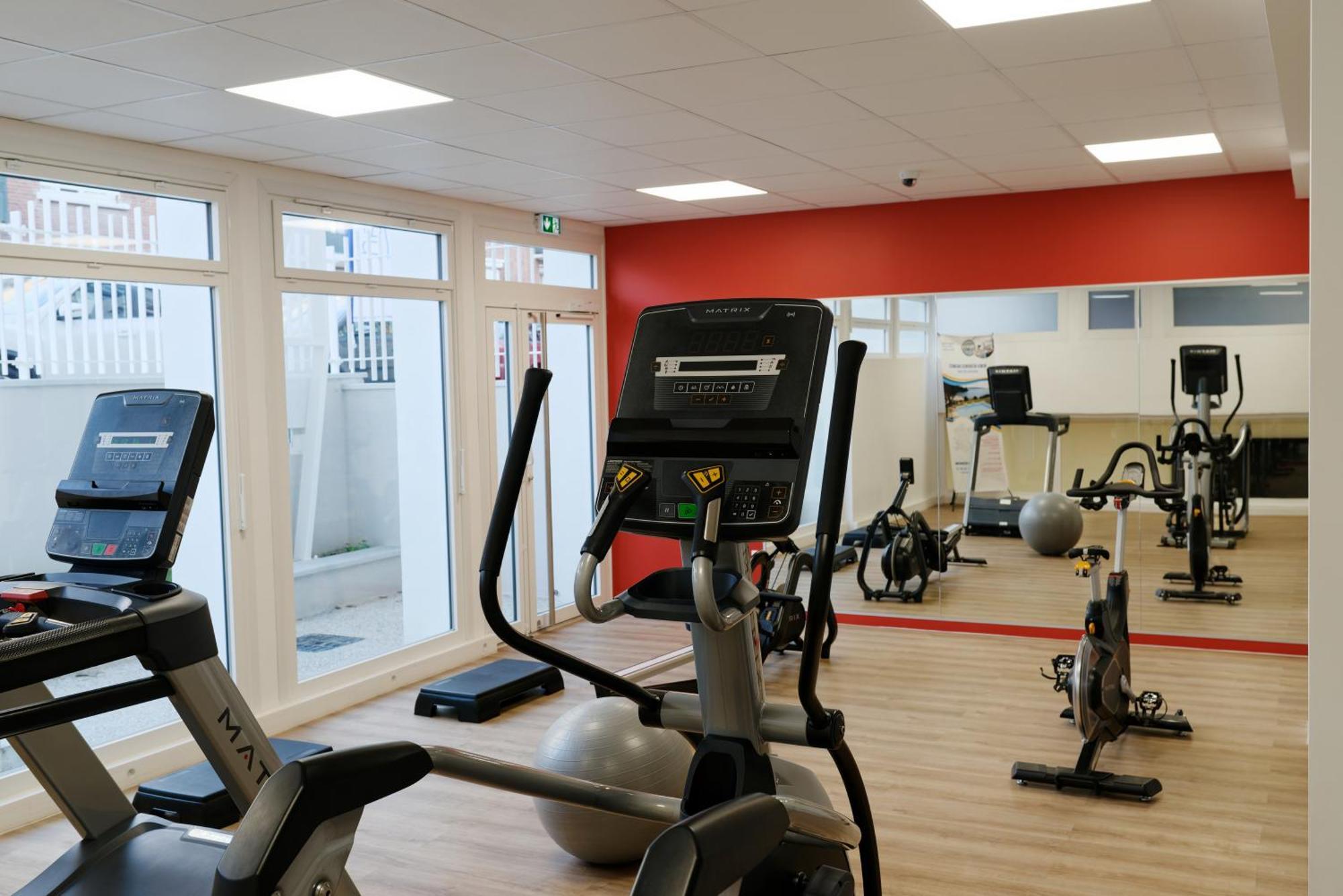 Nemea Appart Hotel Coliseum Amiens Centre Buitenkant foto